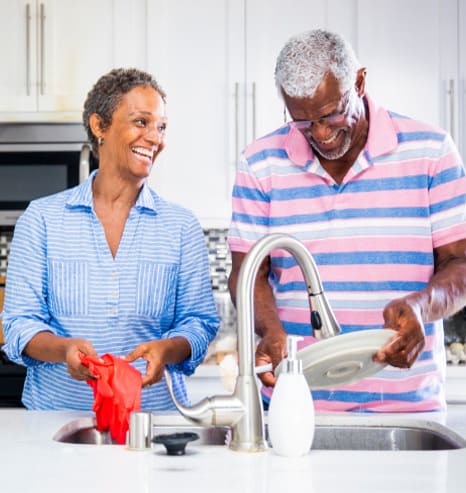 Couple-washing-dishes